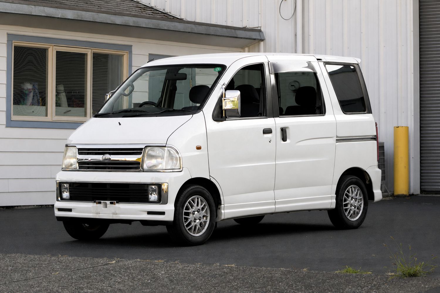 Pending Sale: 2001 Daihatsu Atrai Turbo 4x4 - 5