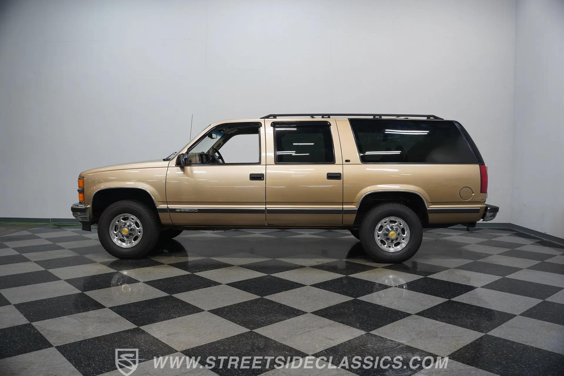 1999 Chevrolet Suburban 2500 - 4