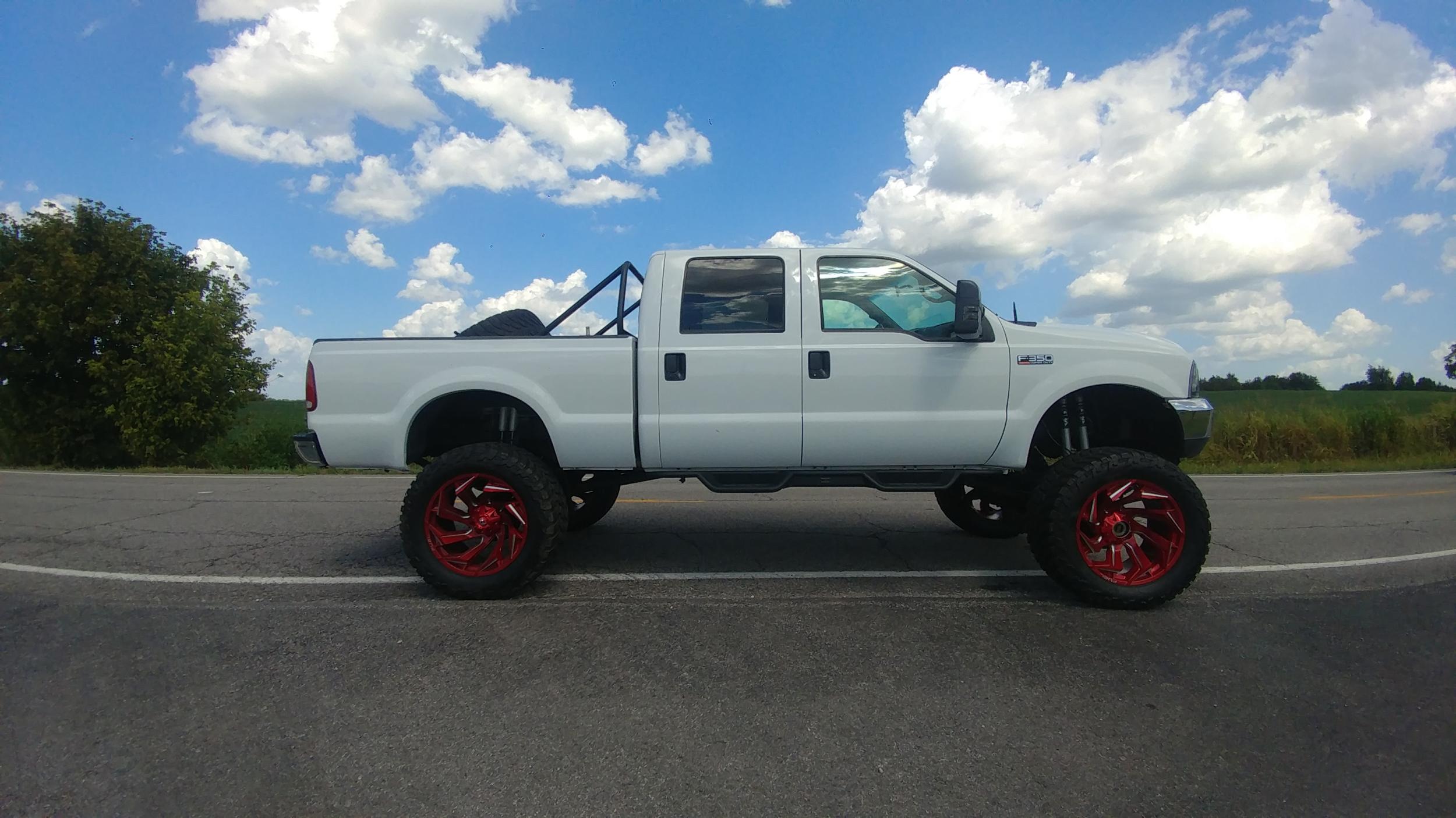 2001 Ford F-350 Lariat Crew Cab - 2