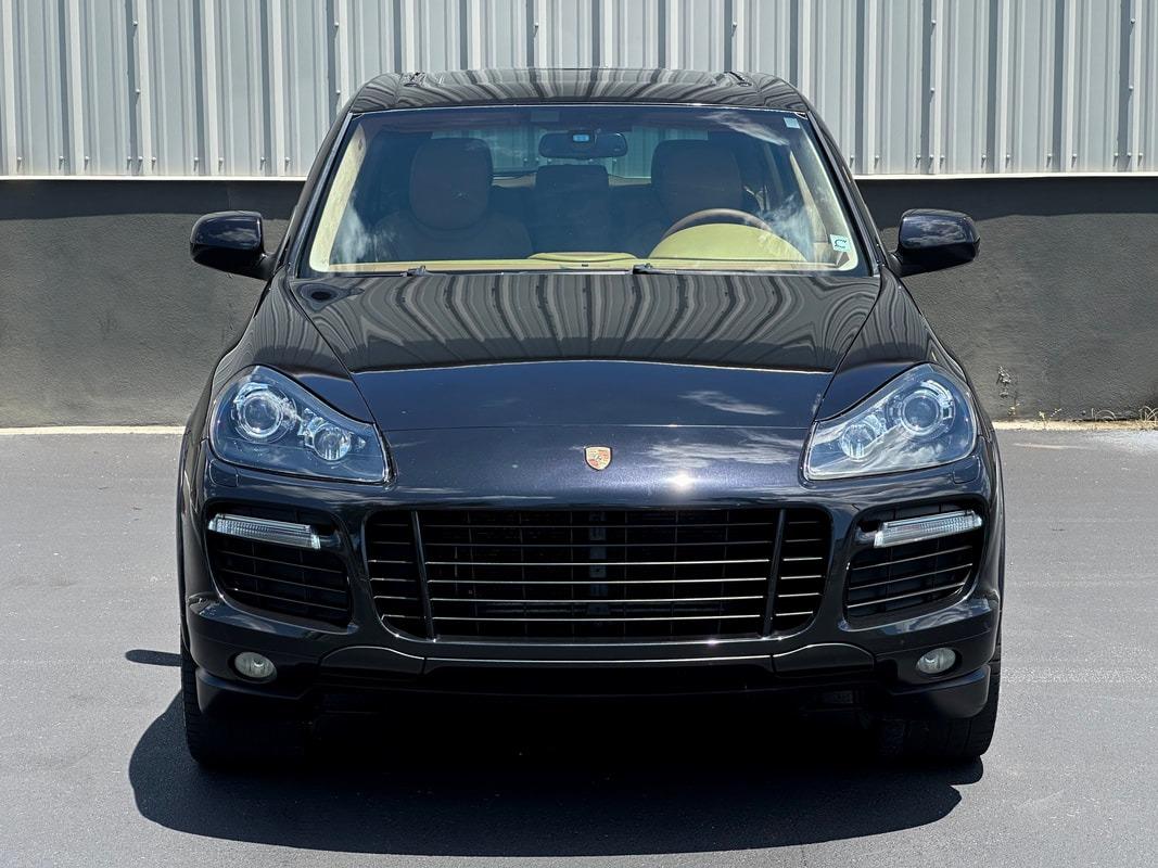 Sale Pending: 2010 Porsche Cayenne GTS