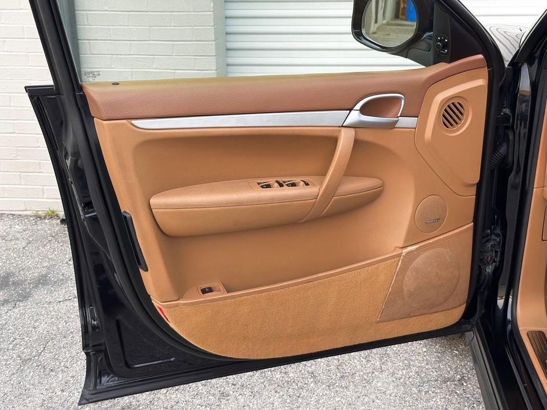 Sale Pending: 2010 Porsche Cayenne GTS