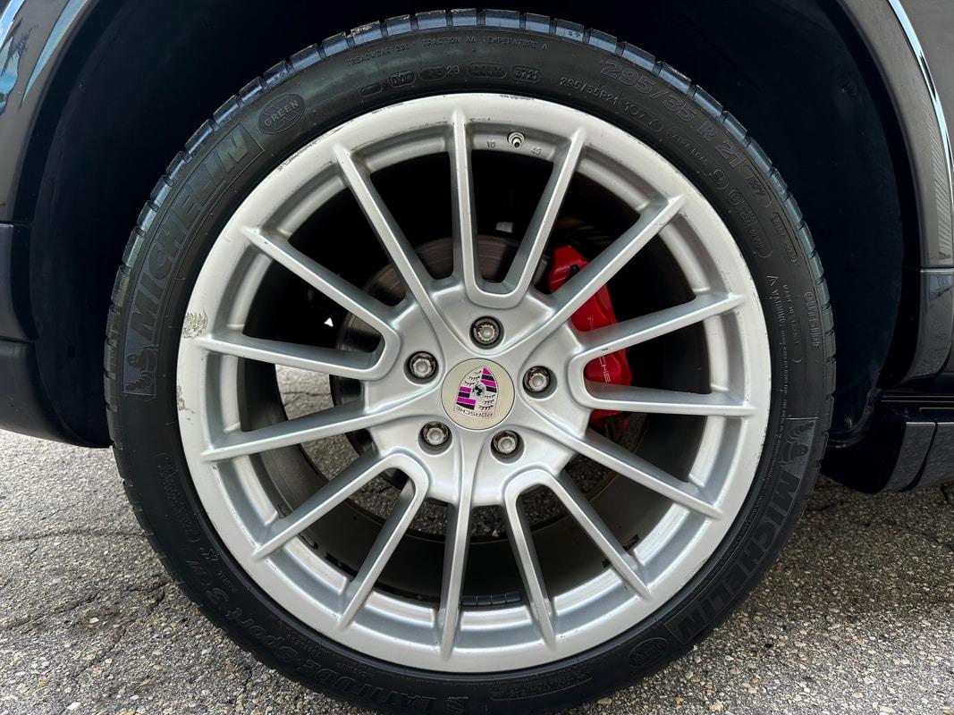 Sale Pending: 2010 Porsche Cayenne GTS