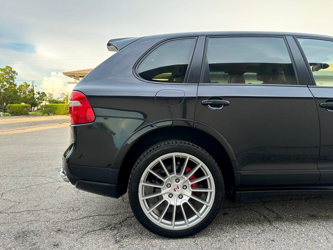 Sale Pending: 2010 Porsche Cayenne GTS