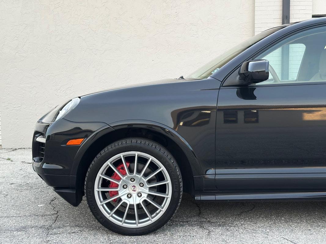 Sale Pending: 2010 Porsche Cayenne GTS