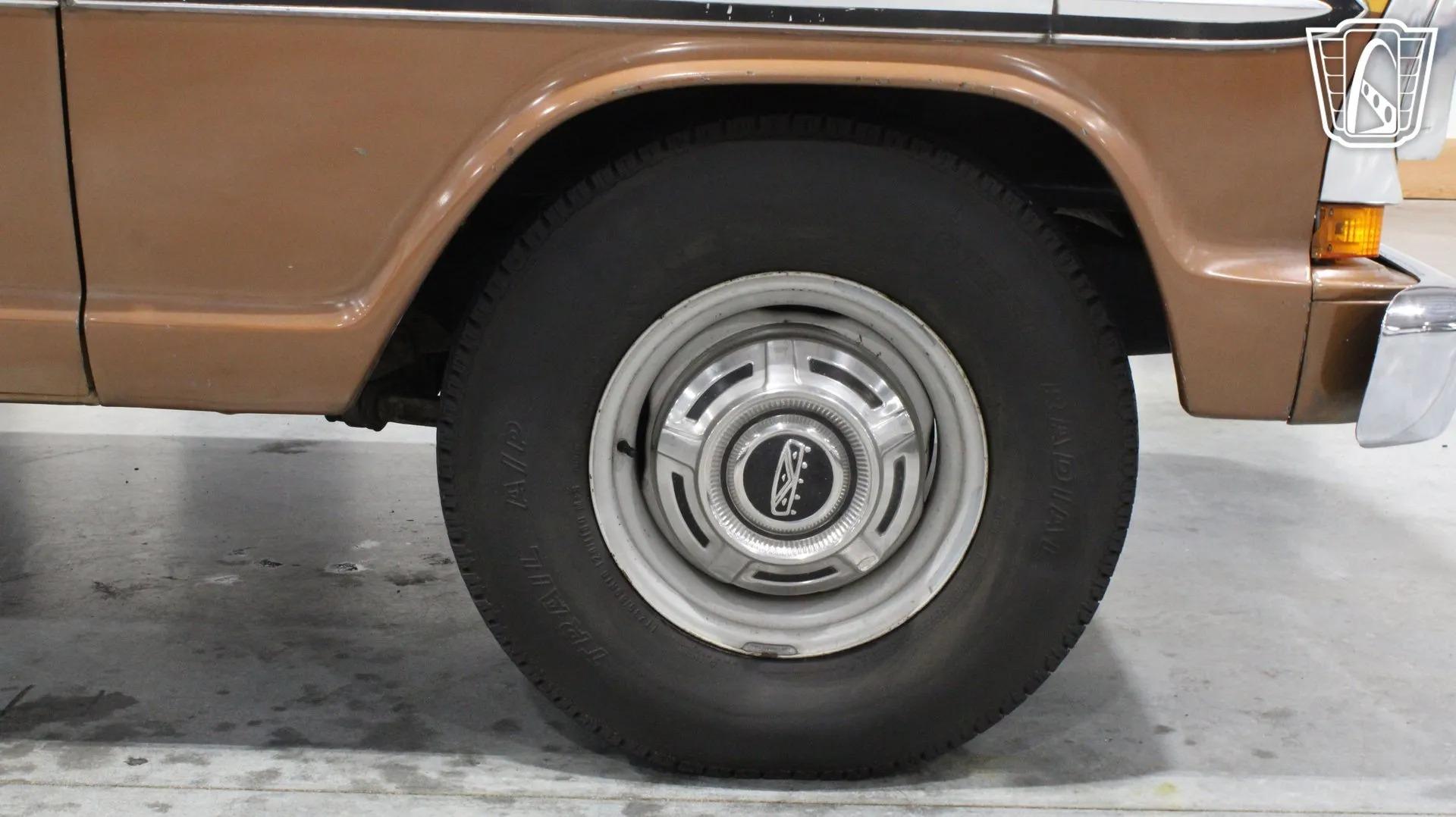 1972 Ford F-250 Camper Special