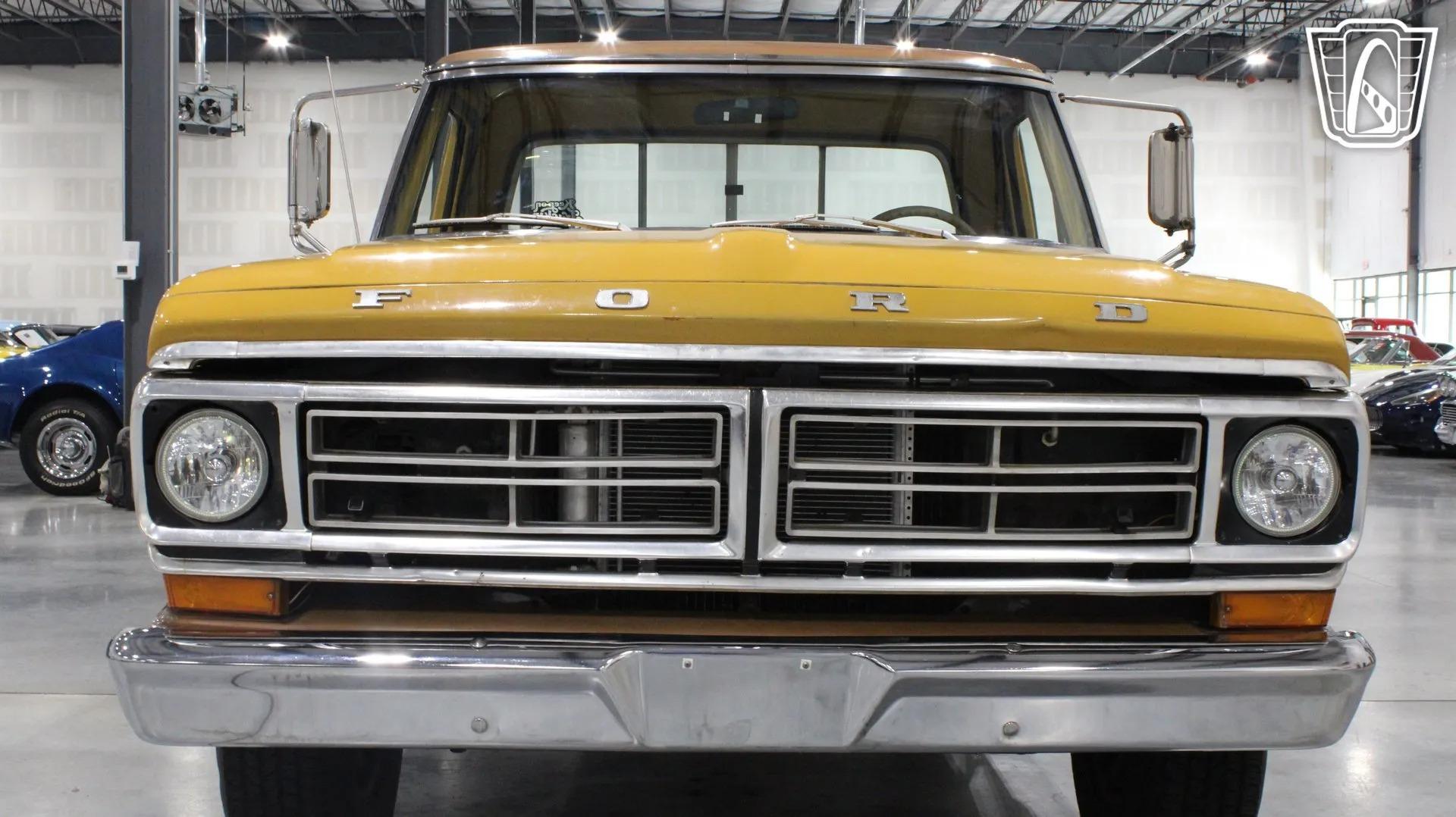 1972 Ford F-250 Camper Special