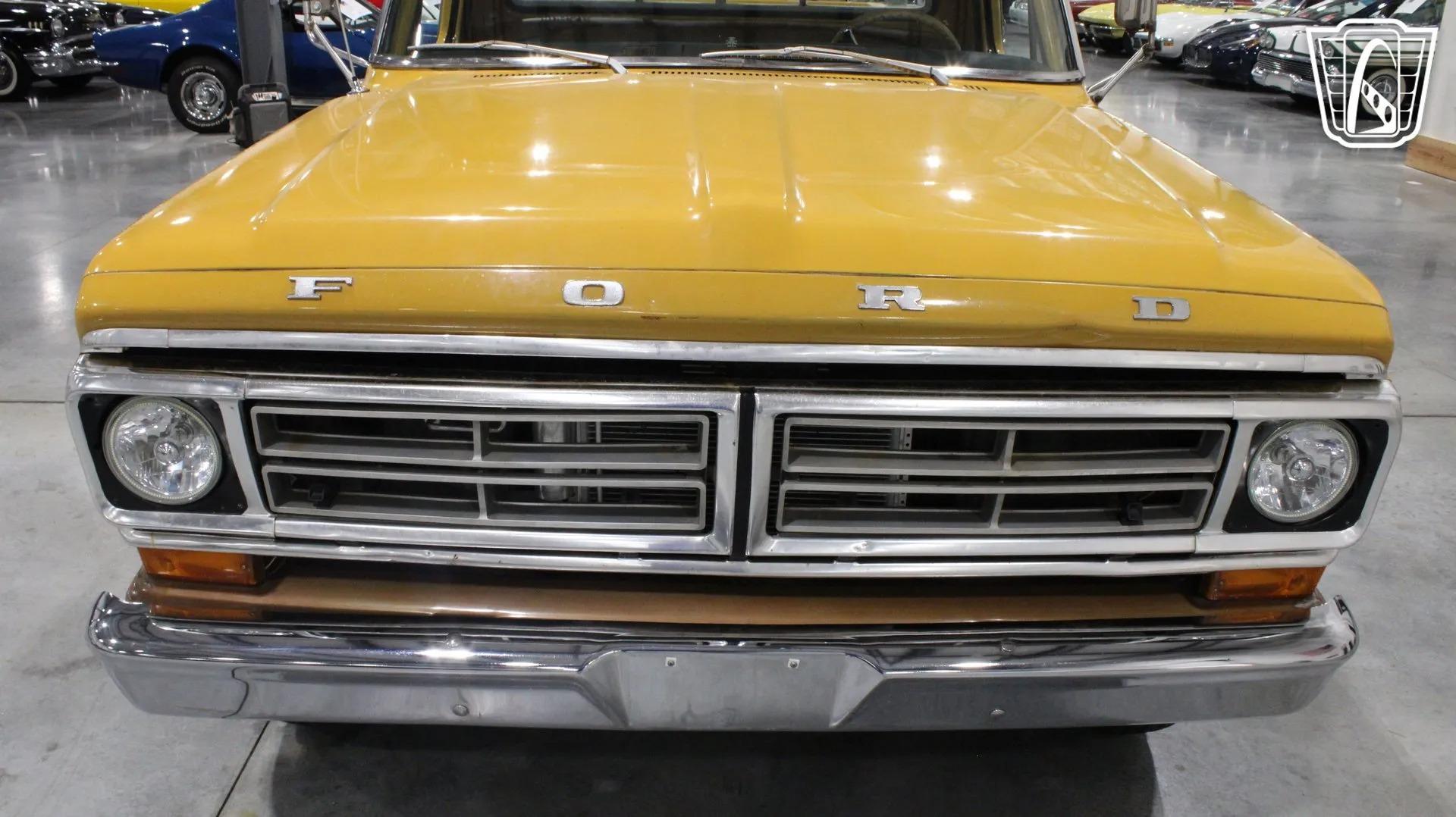 1972 Ford F-250 Camper Special