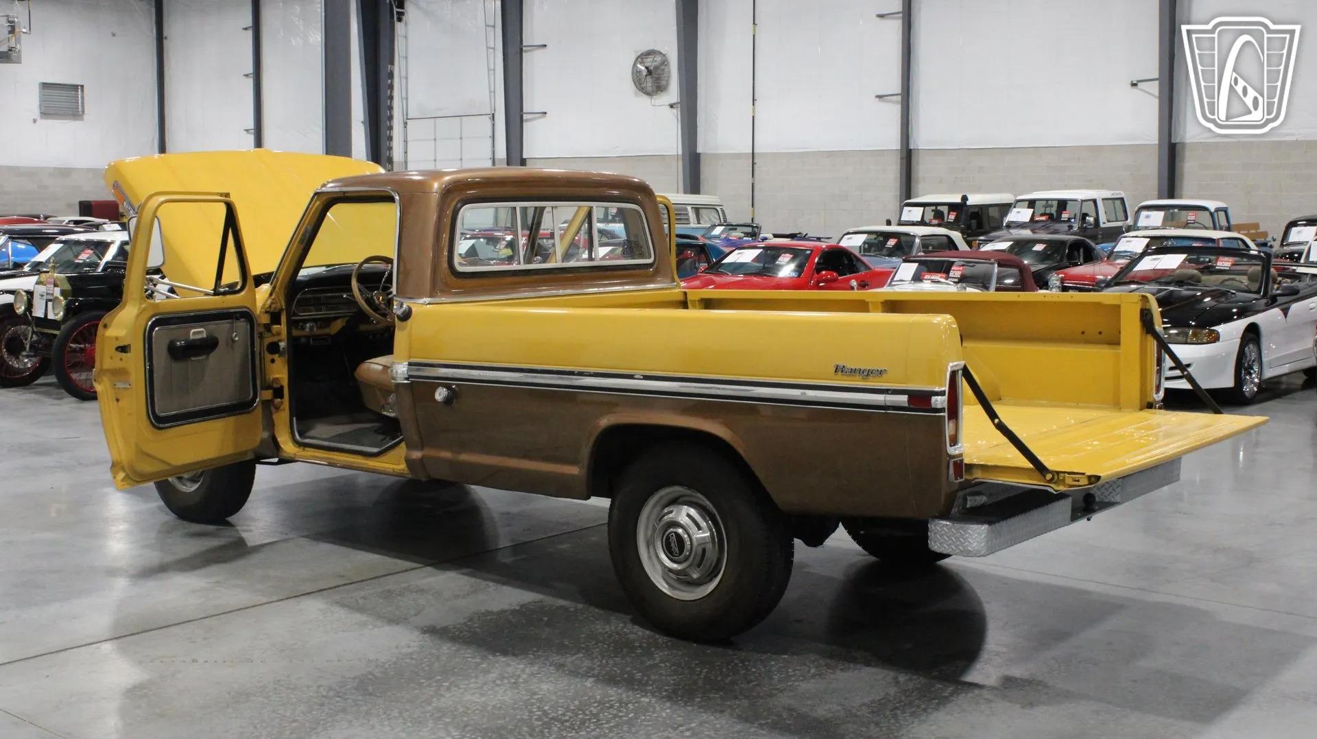 1972 Ford F-250 Camper Special
