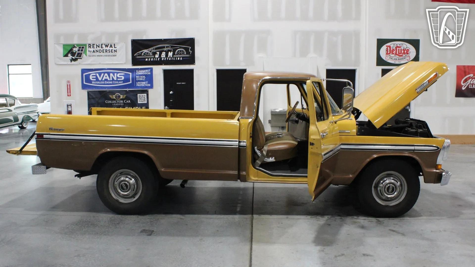 1972 Ford F-250 Camper Special