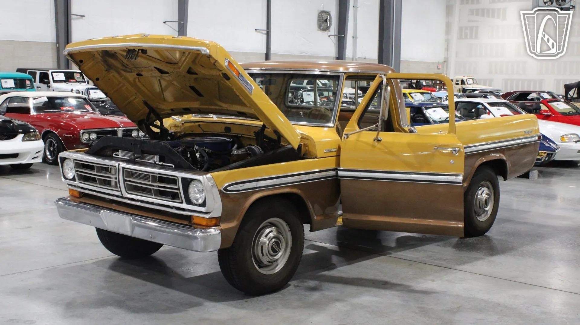 1972 Ford F-250 Camper Special