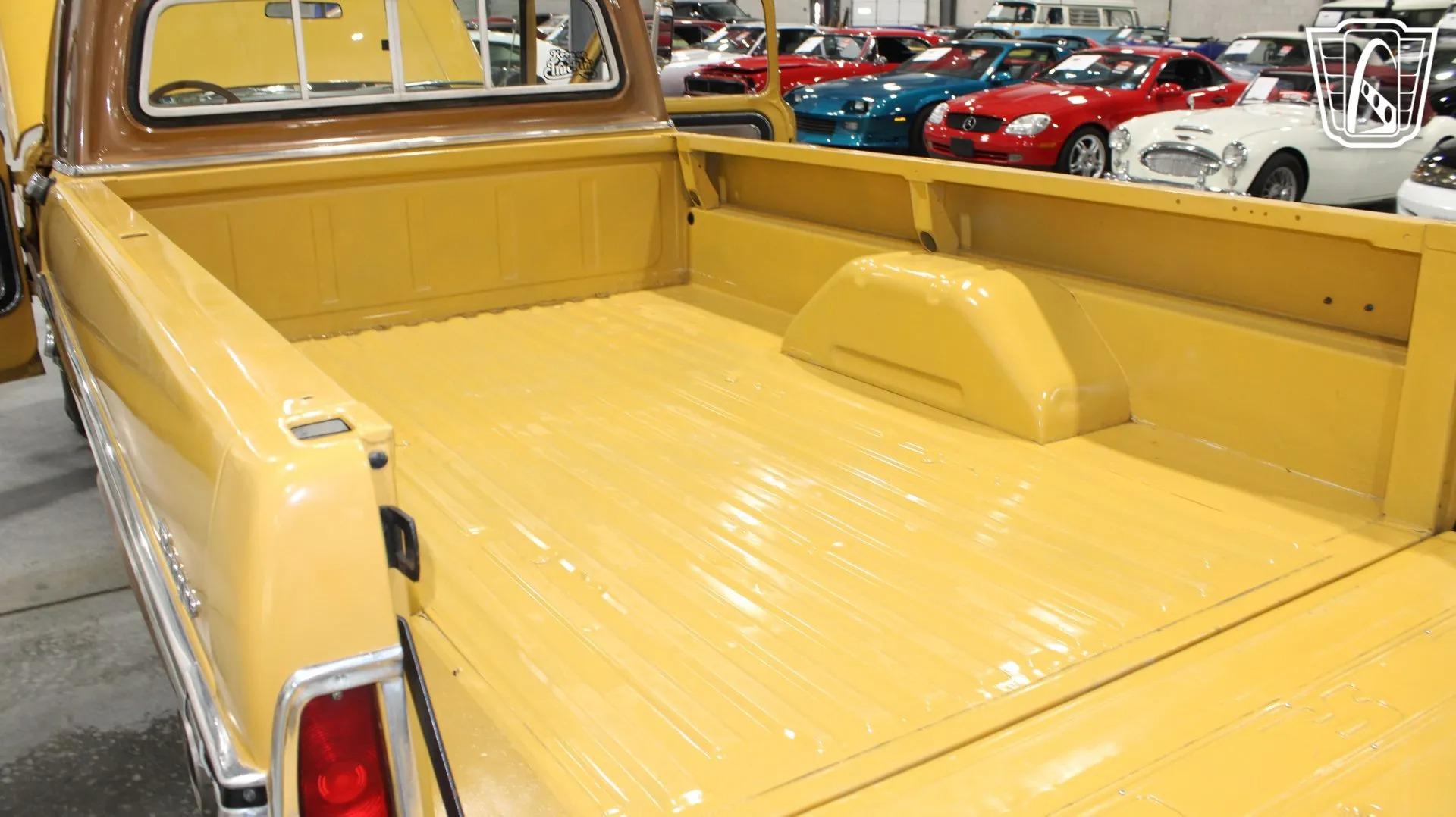 1972 Ford F-250 Camper Special