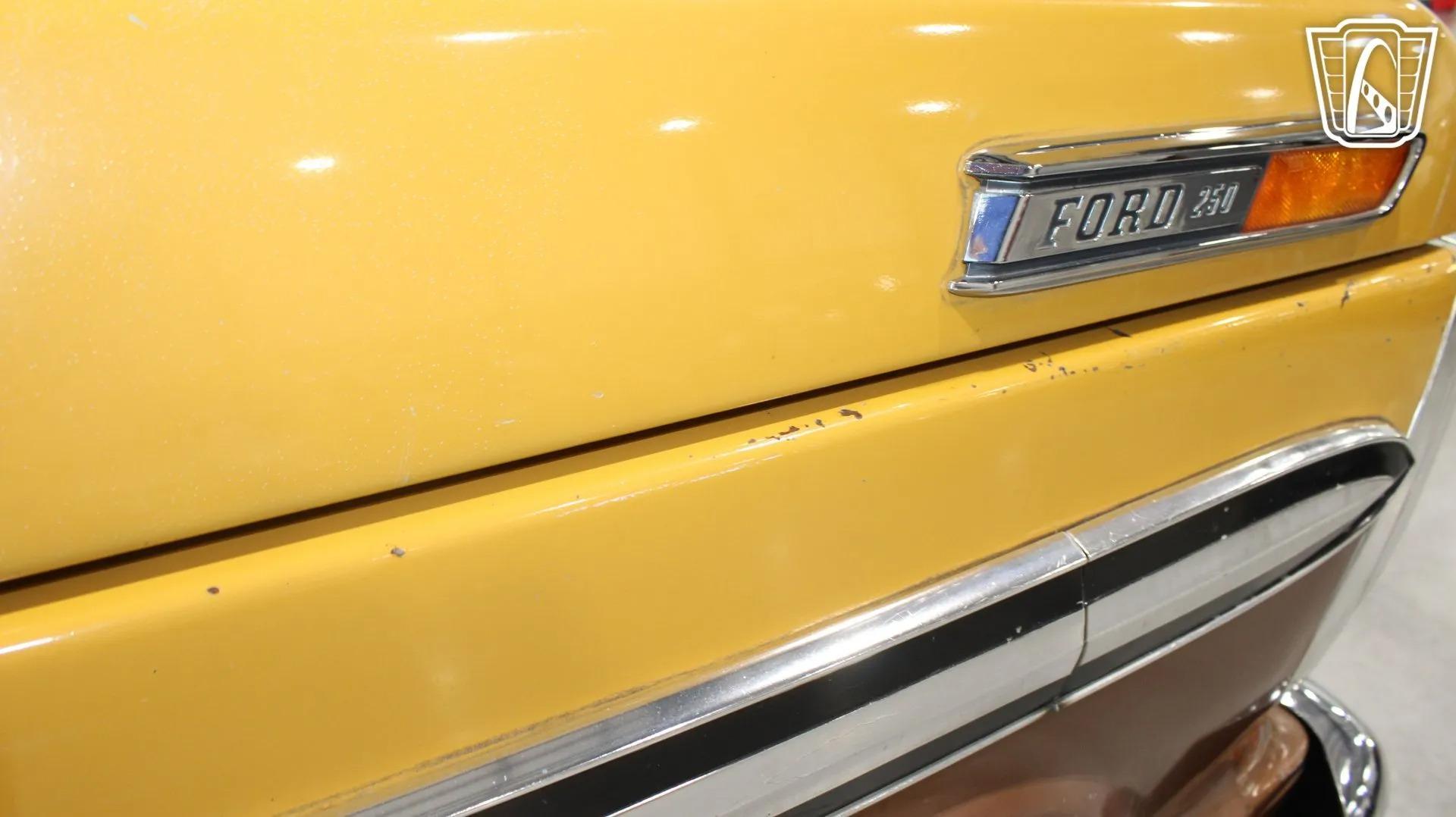 1972 Ford F-250 Camper Special