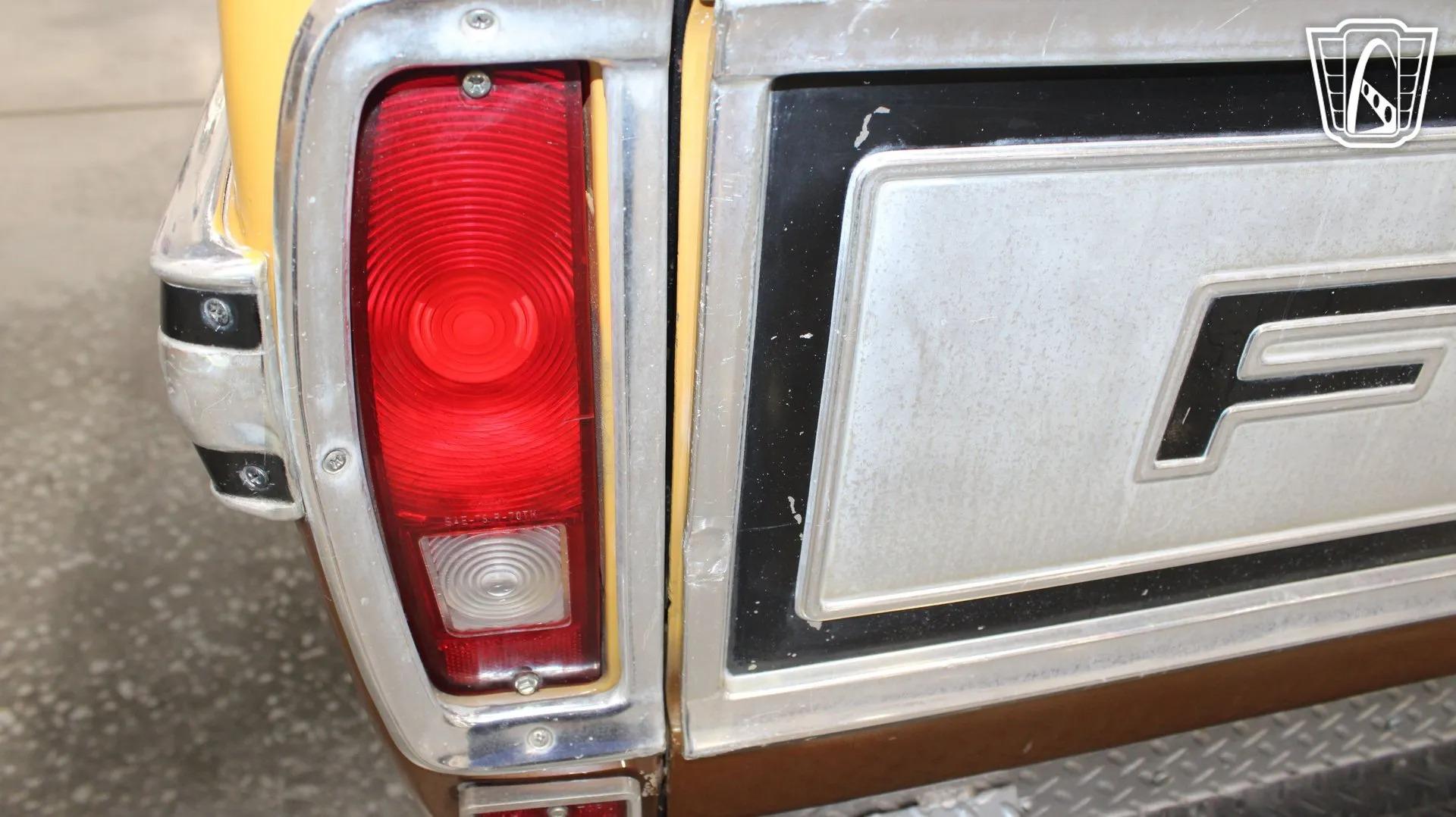 1972 Ford F-250 Camper Special
