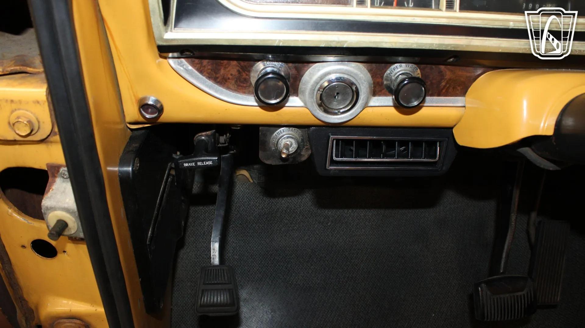 1972 Ford F-250 Camper Special