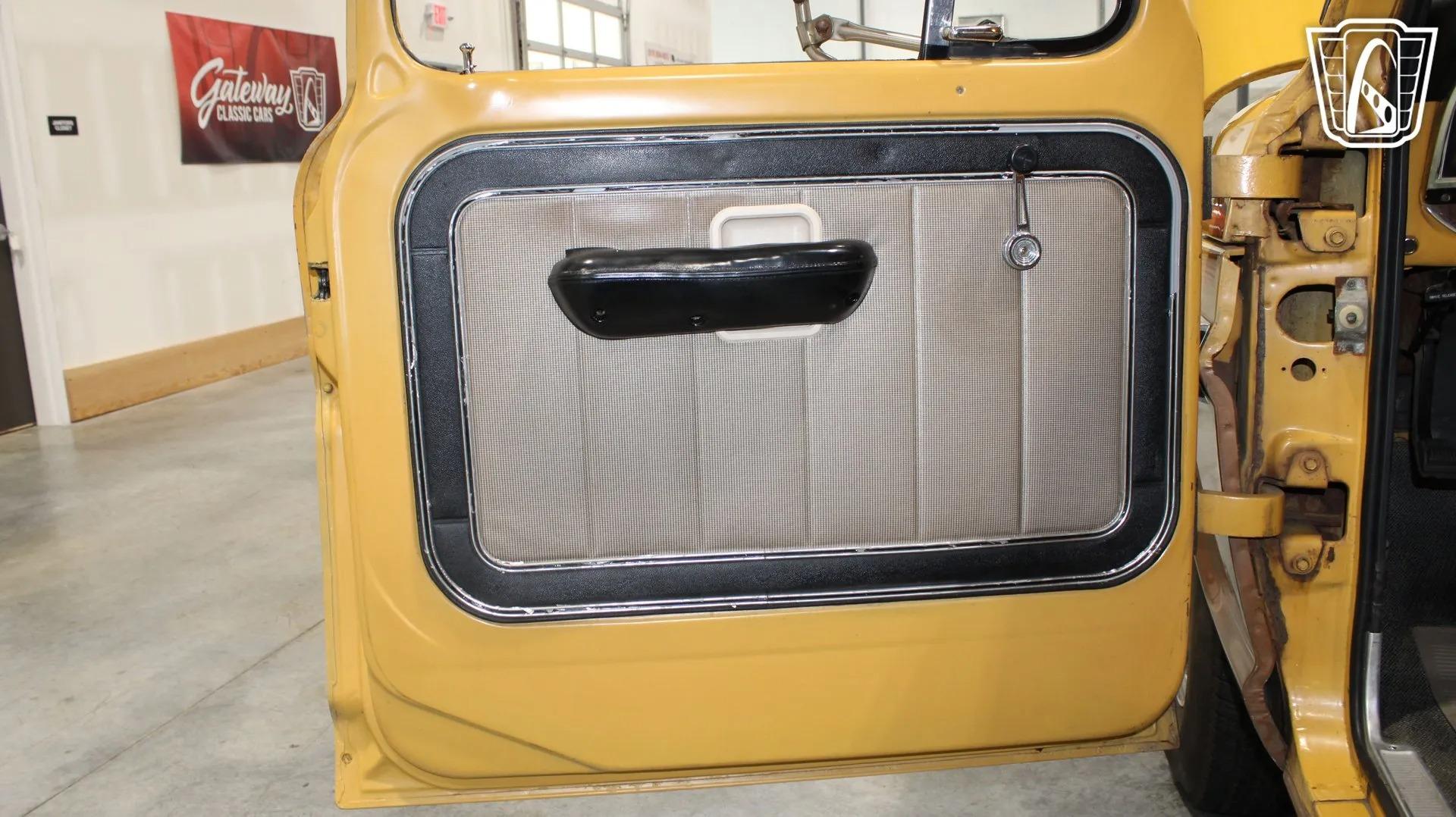 1972 Ford F-250 Camper Special