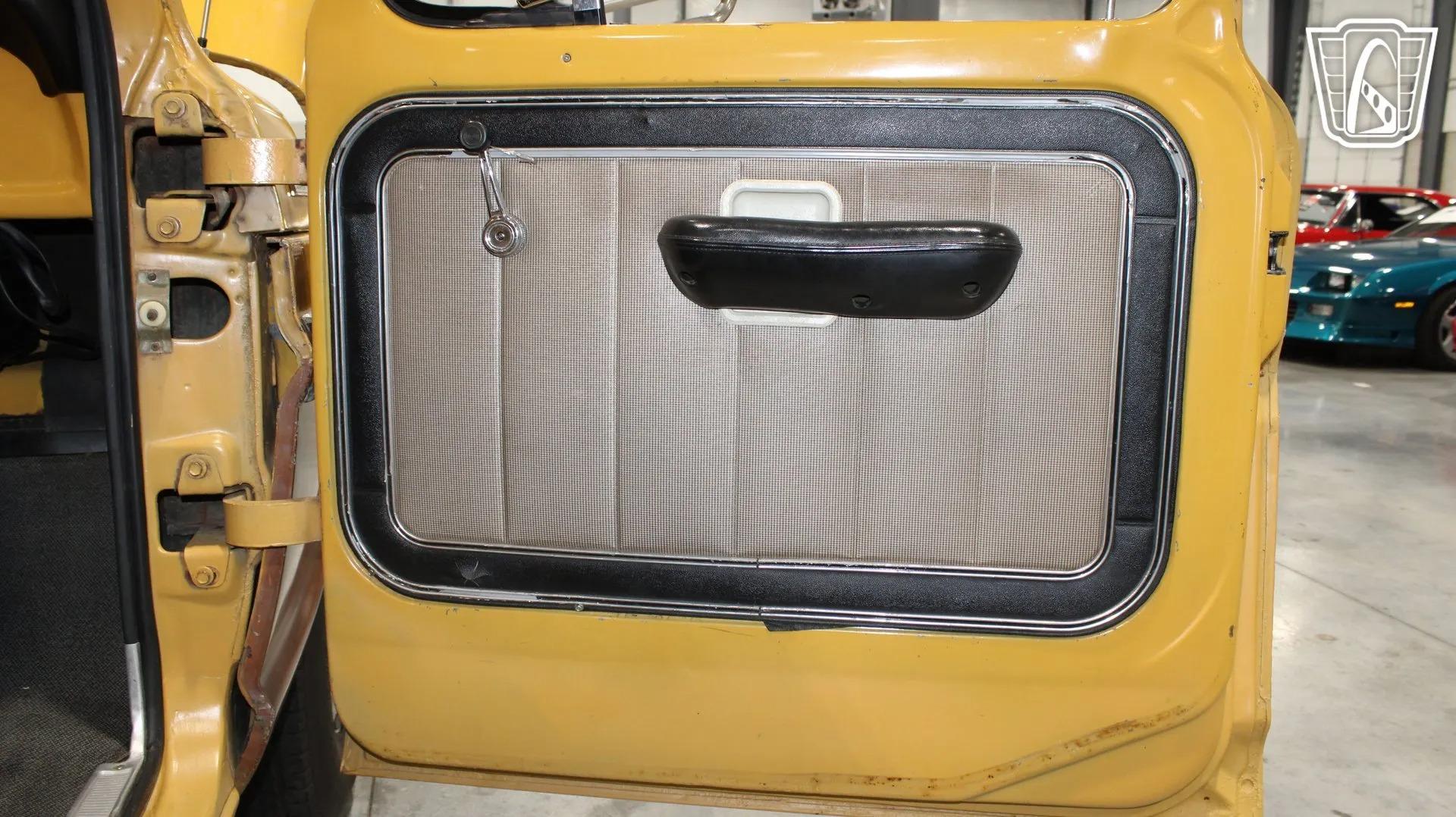 1972 Ford F-250 Camper Special