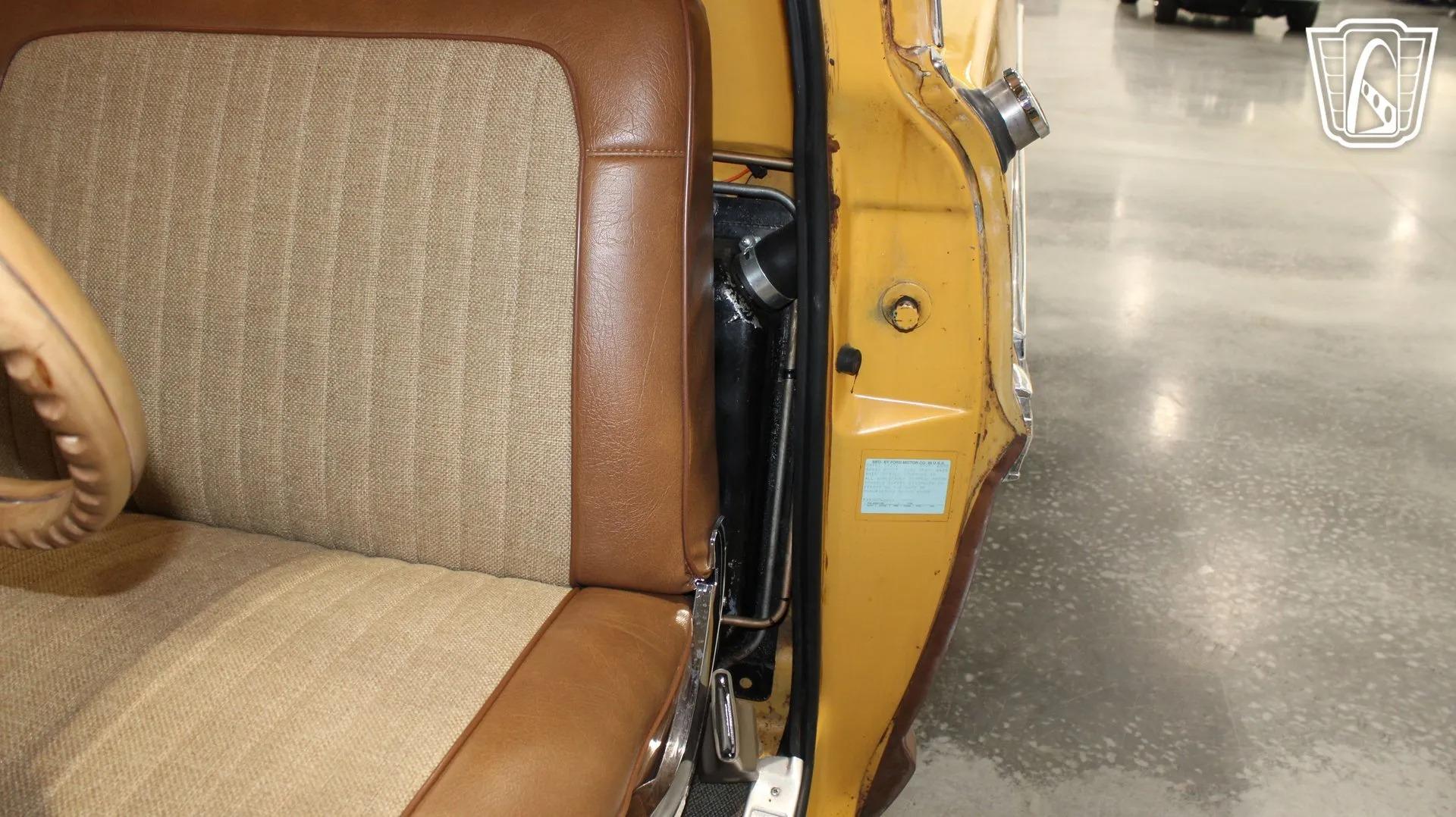 1972 Ford F-250 Camper Special