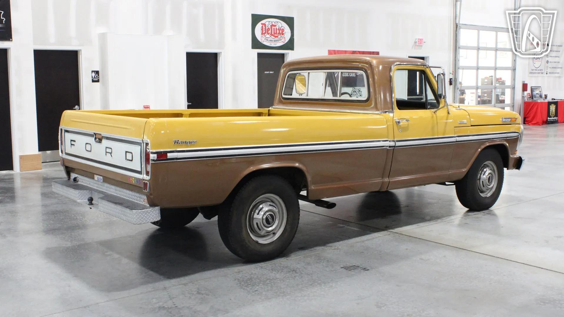 1972 Ford F-250 Camper Special