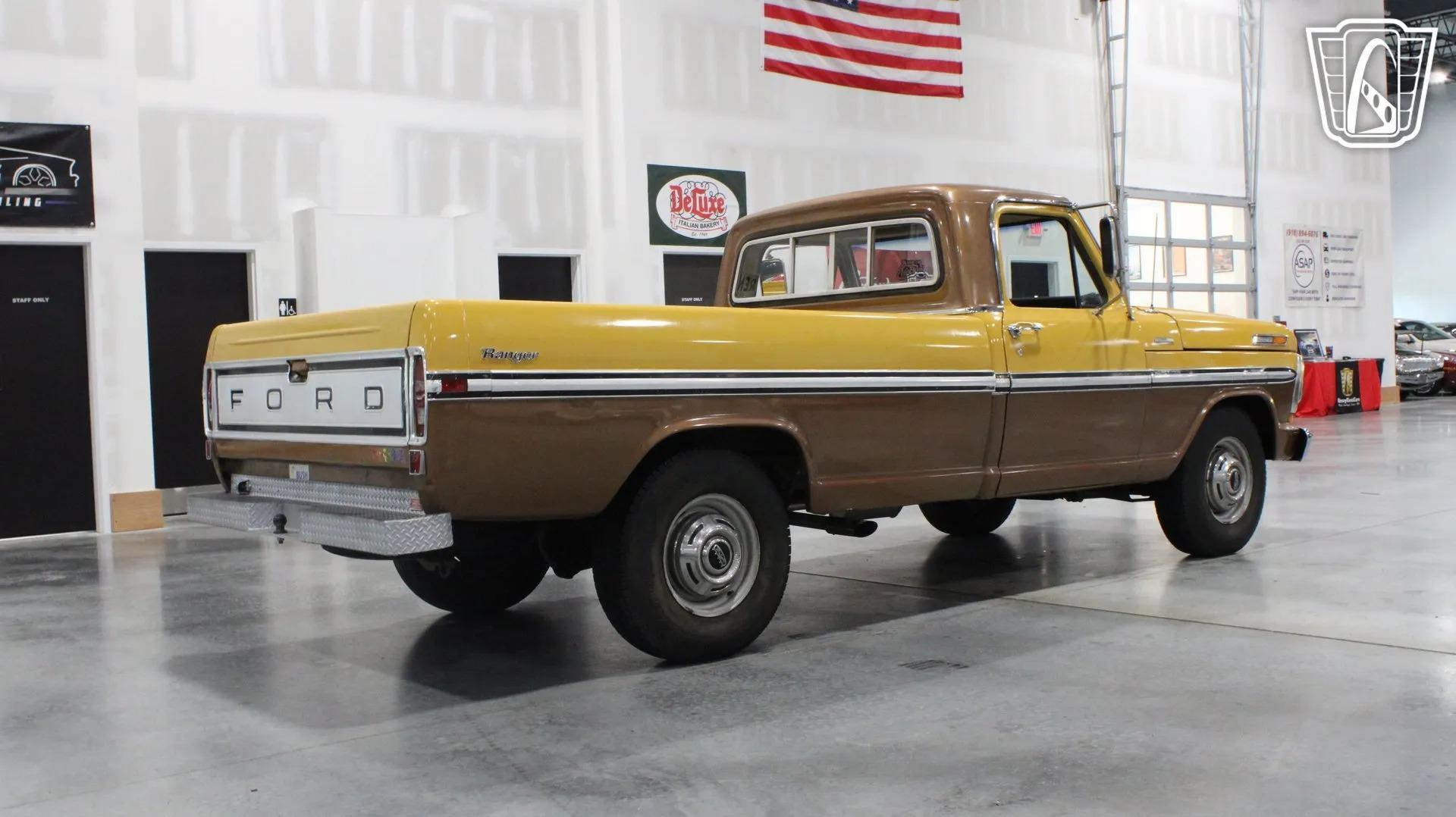1972 Ford F-250 Camper Special