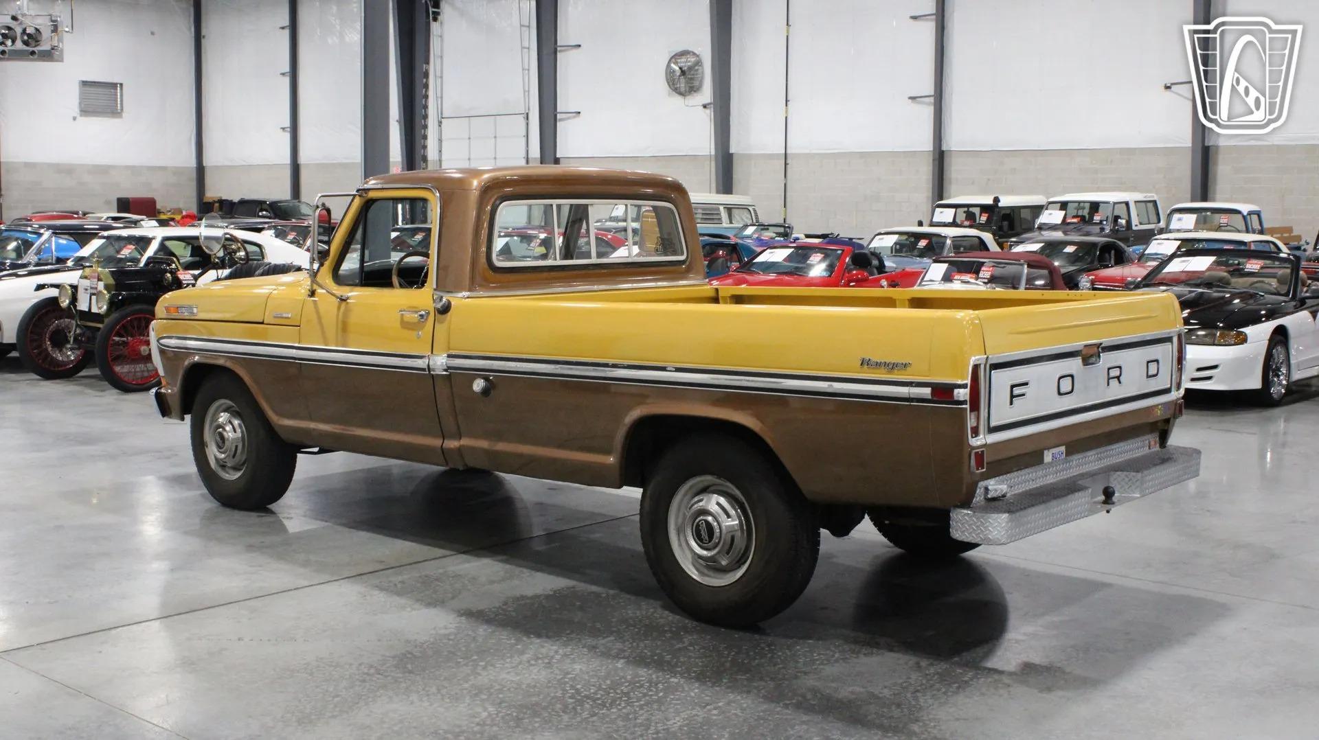 1972 Ford F-250 Camper Special - 4
