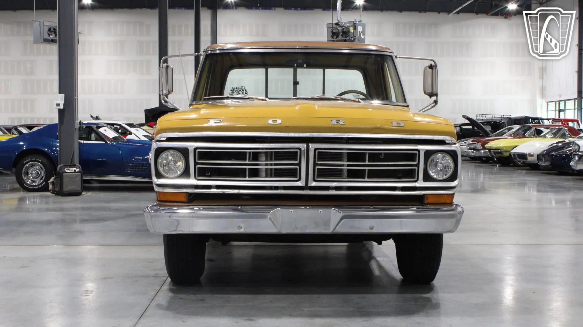 1972 Ford F-250 Camper Special