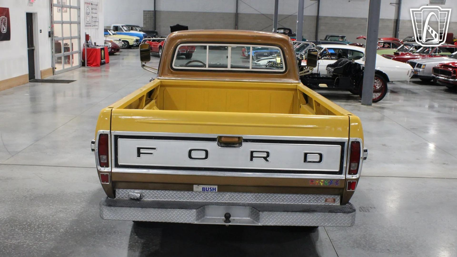 1972 Ford F-250 Camper Special
