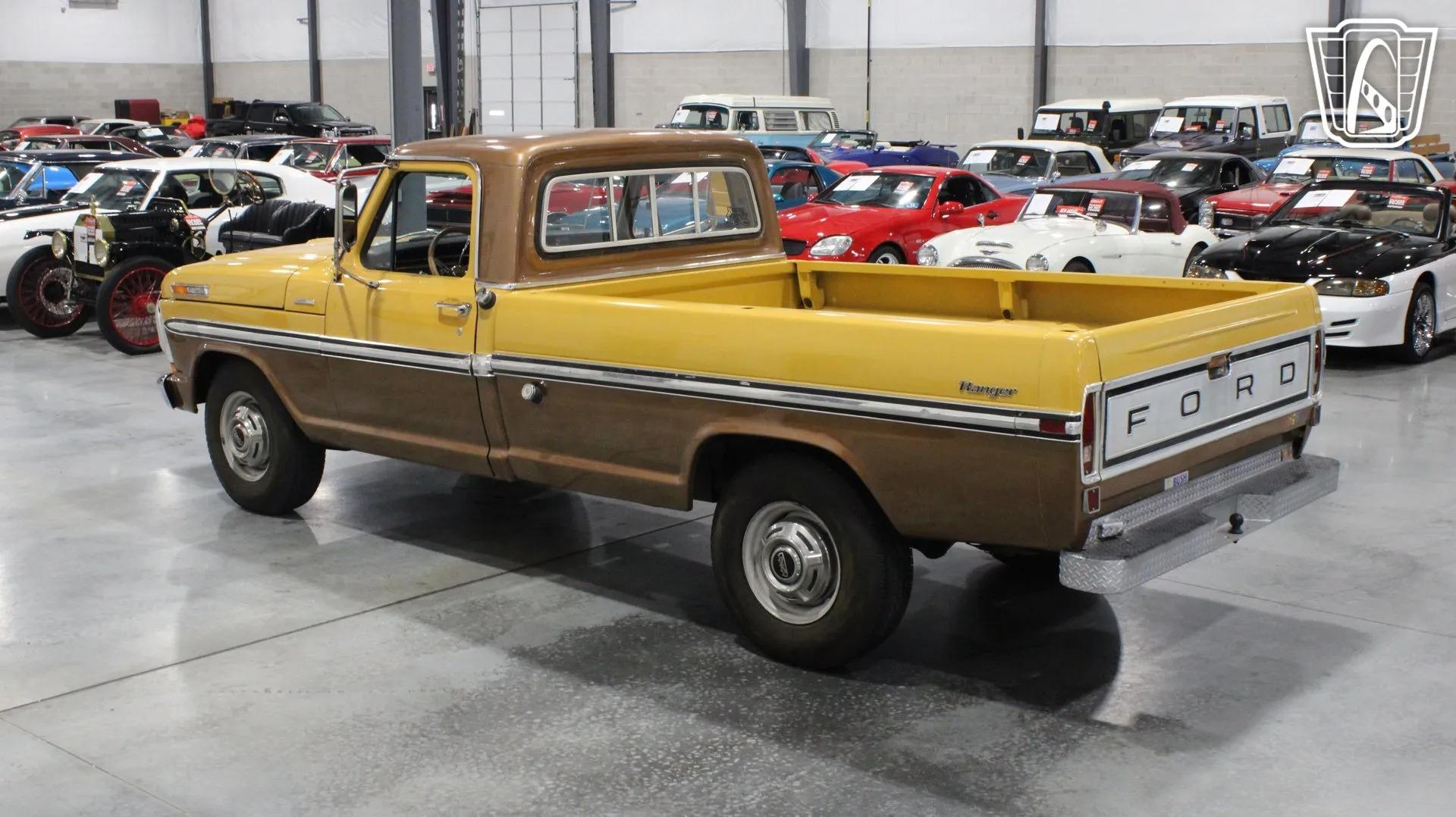 1972 Ford F-250 Camper Special