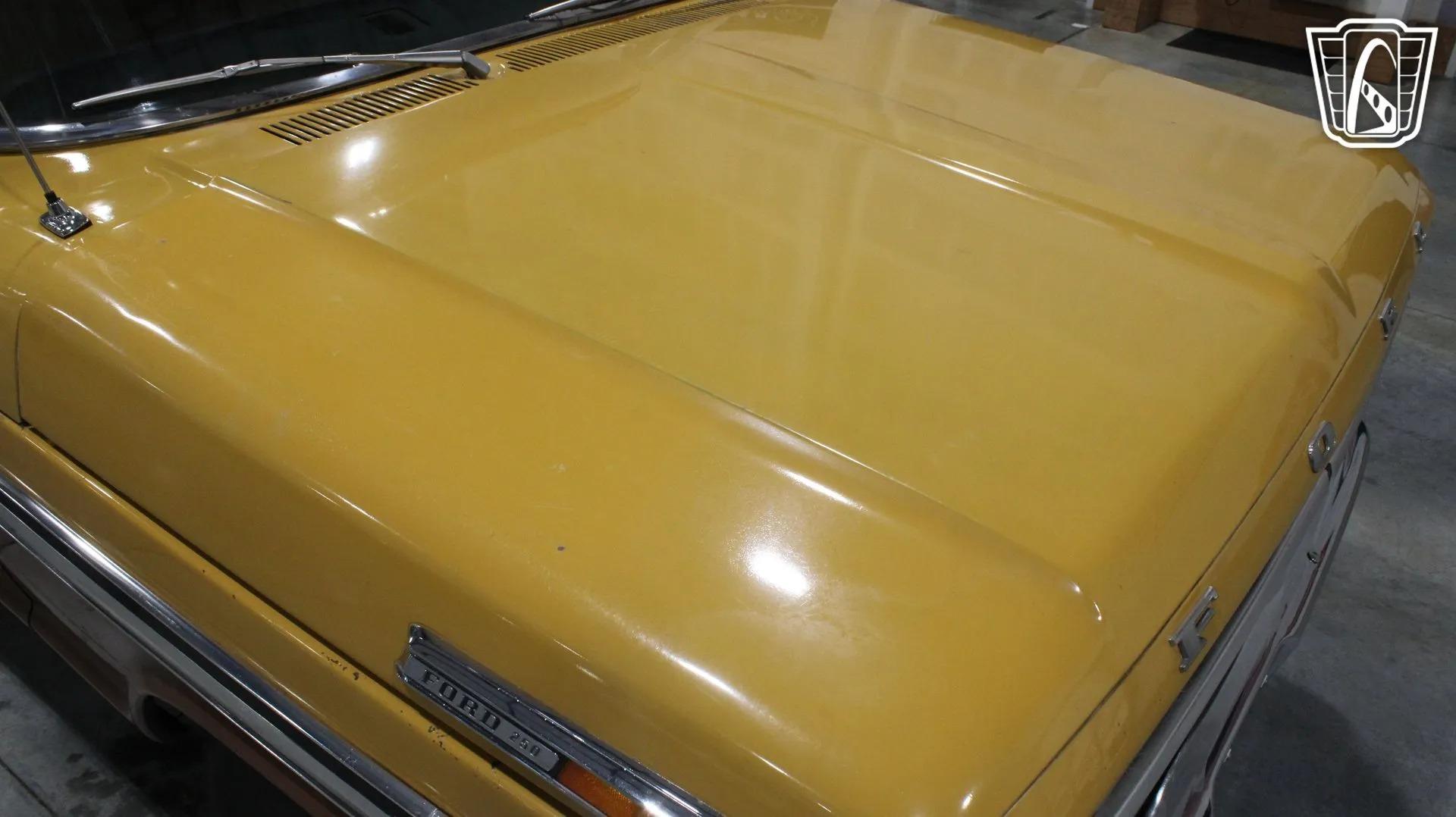 1972 Ford F-250 Camper Special