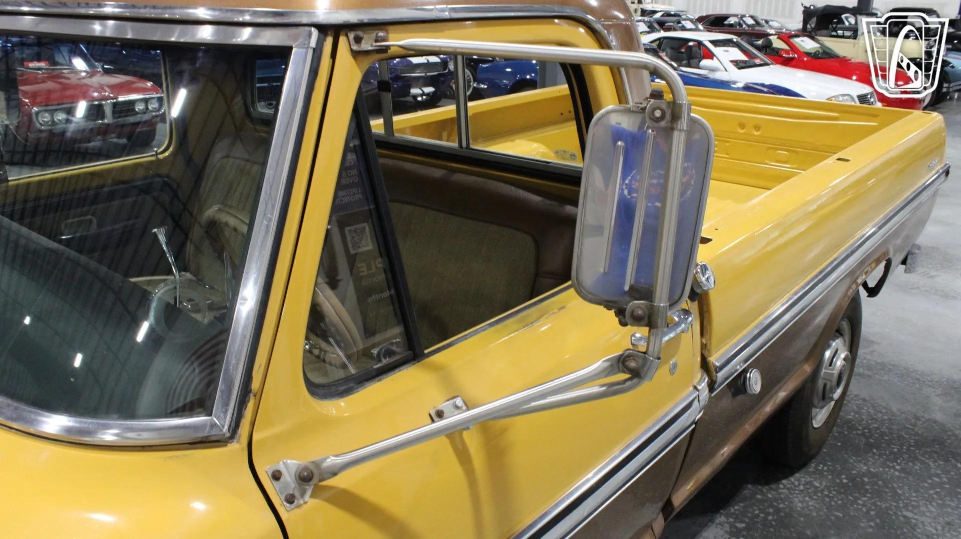 1972 Ford F-250 Camper Special