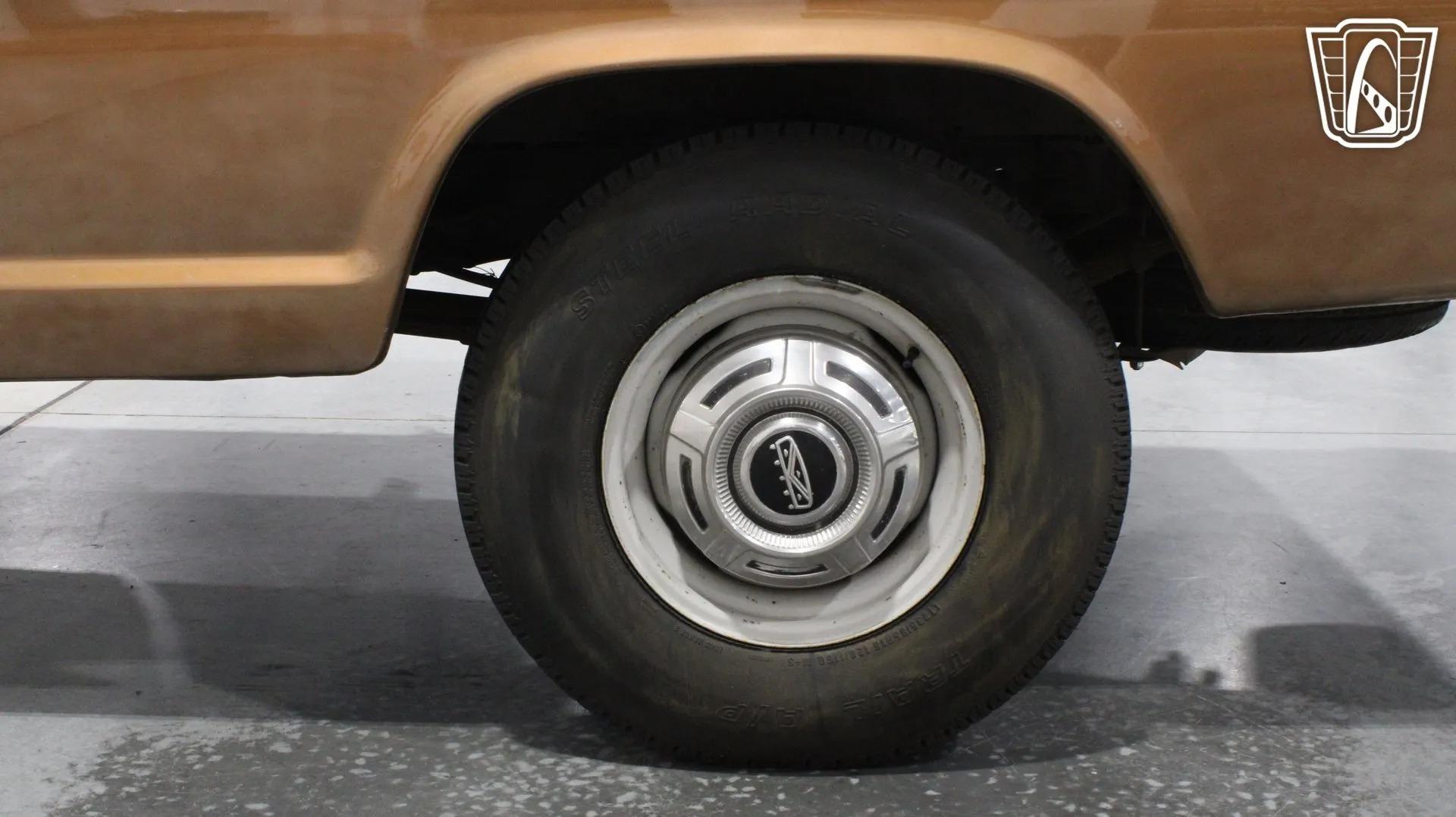 1972 Ford F-250 Camper Special