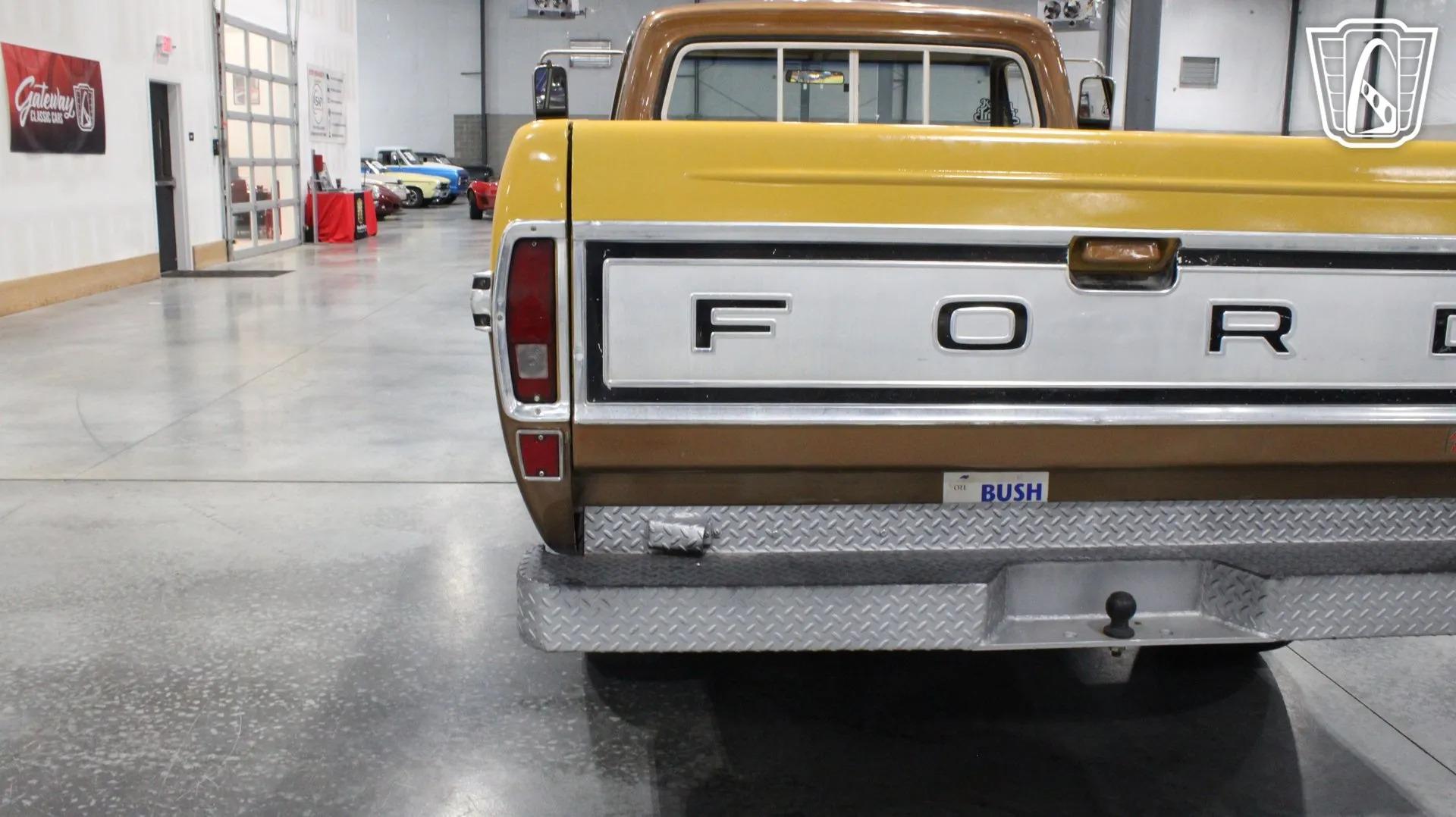 1972 Ford F-250 Camper Special