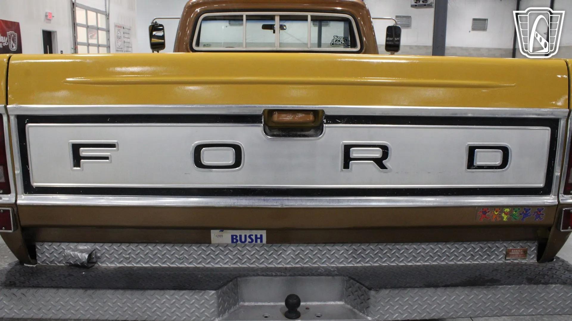 1972 Ford F-250 Camper Special