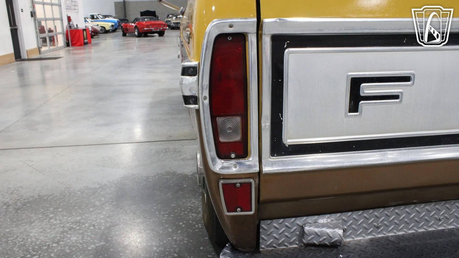 1972 Ford F-250 Camper Special