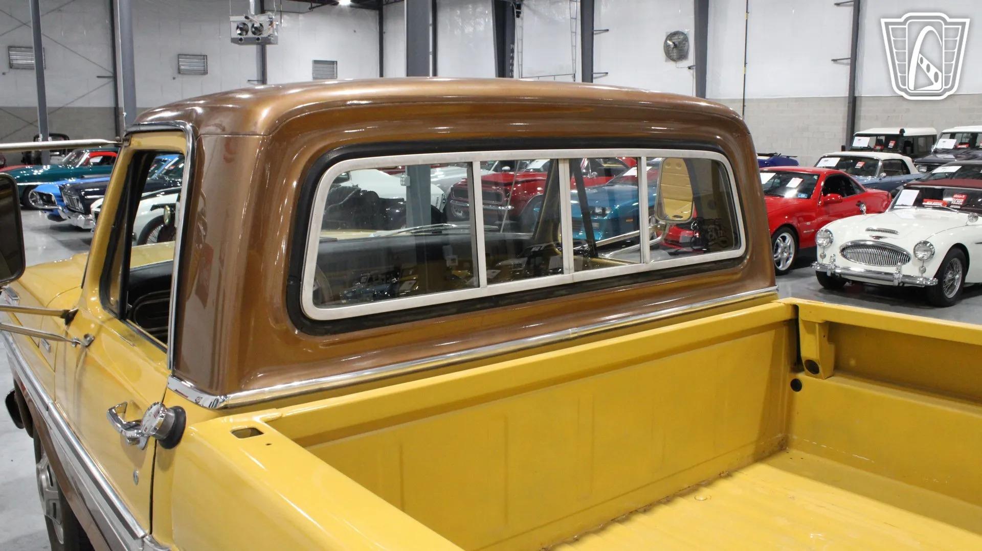 1972 Ford F-250 Camper Special