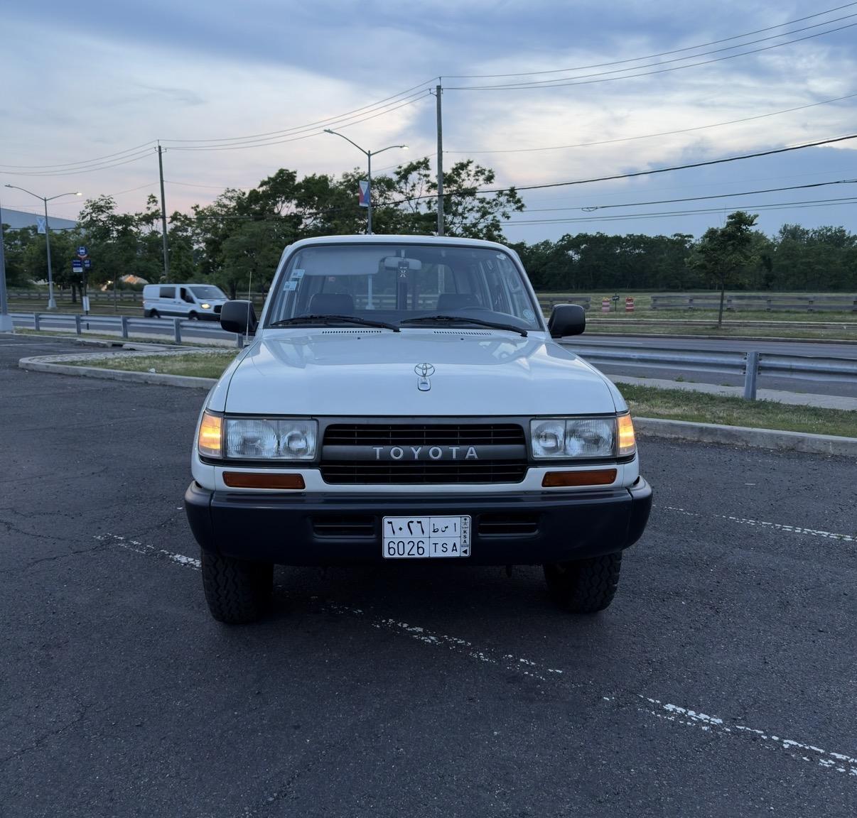 GCC-Spec 1994 Toyota Land Cruiser G - 3