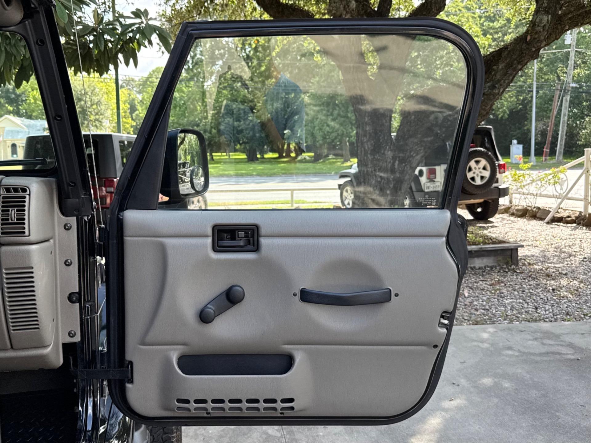 Sale Pending: 2004 Jeep Wrangler Sahara
