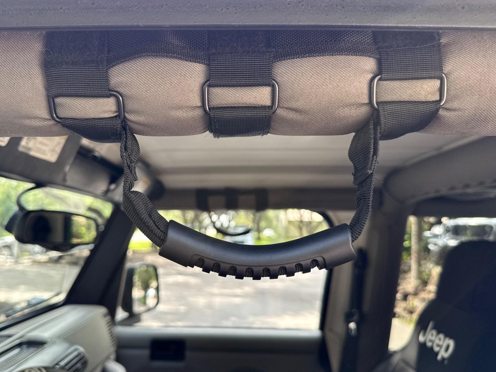 Sale Pending: 2004 Jeep Wrangler Sahara