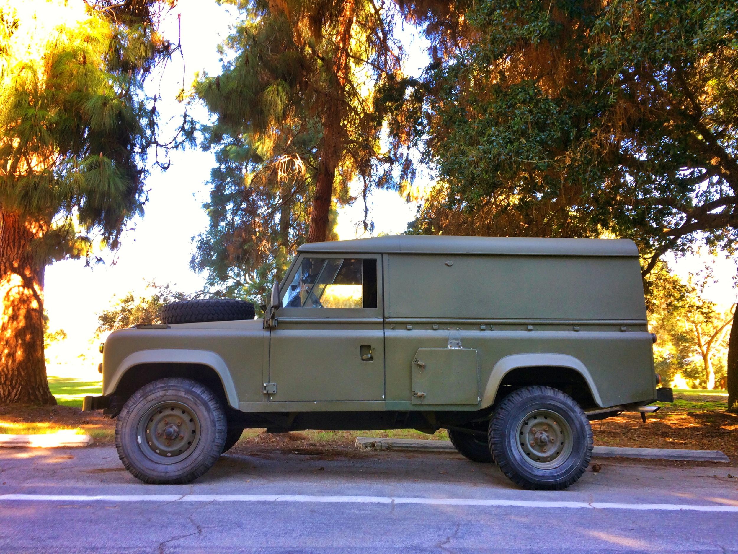  Land Rover Defender
