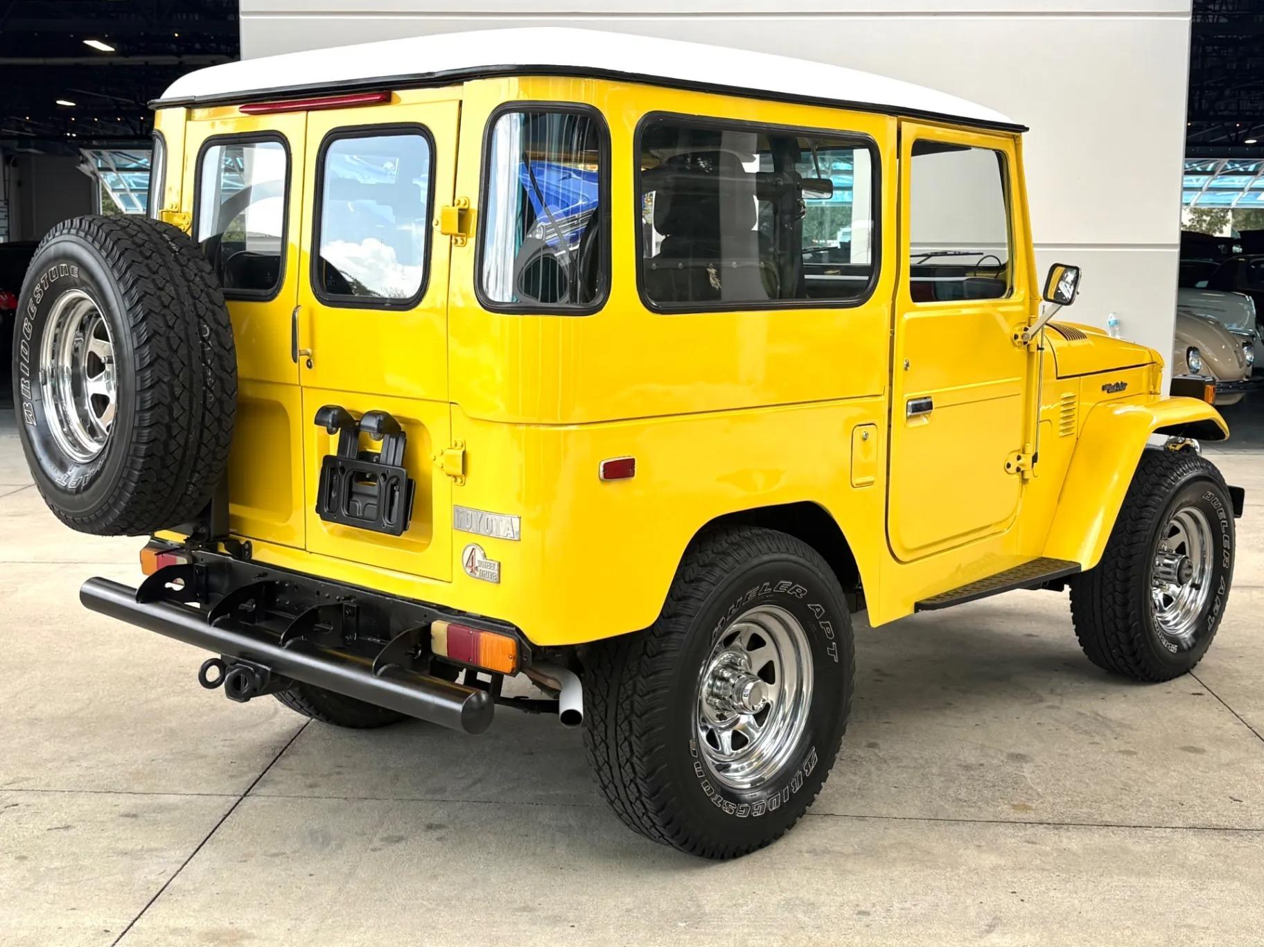 1975 Toyota Land Cruiser FJ40 - 3