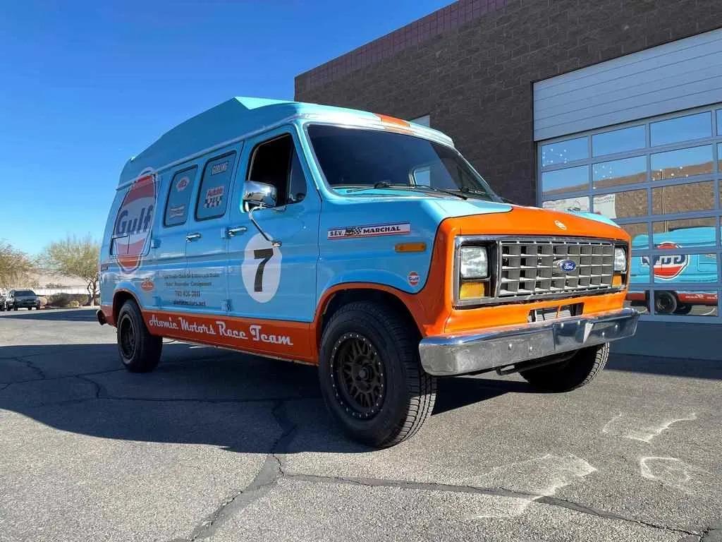 1989 Ford Econoline E-150 Cargo Van