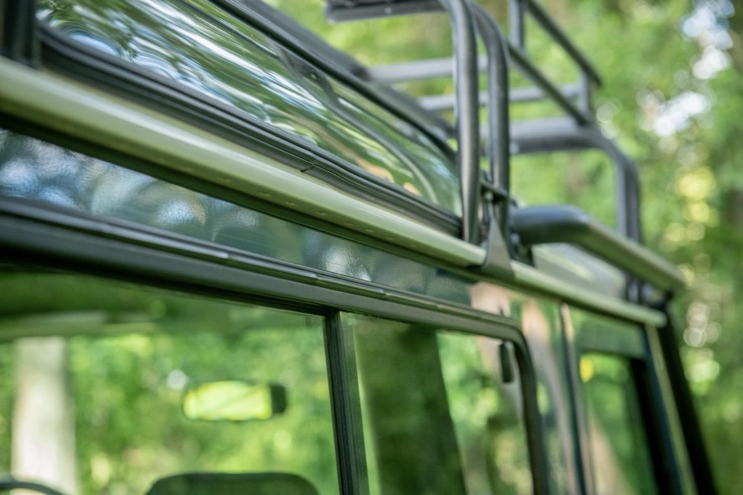1997 Land Rover Defender 90 NAS