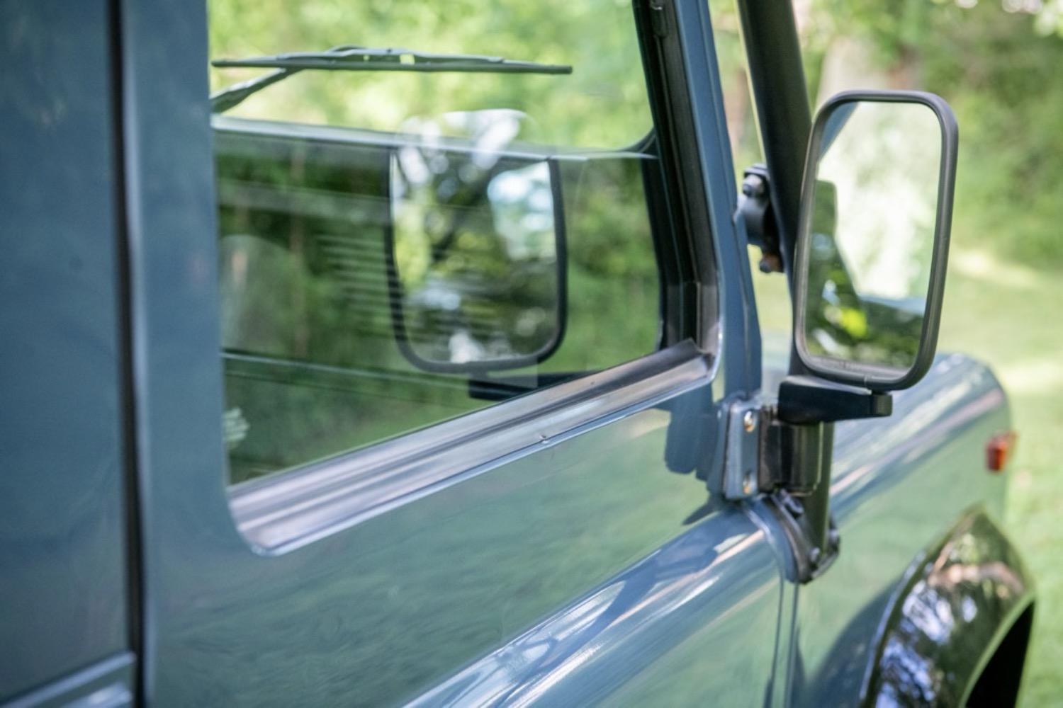 1997 Land Rover Defender 90 NAS