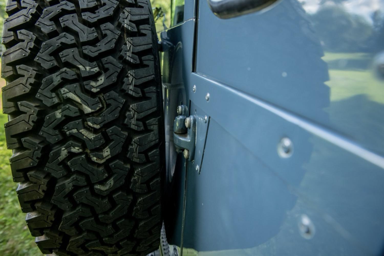 1997 Land Rover Defender 90 NAS