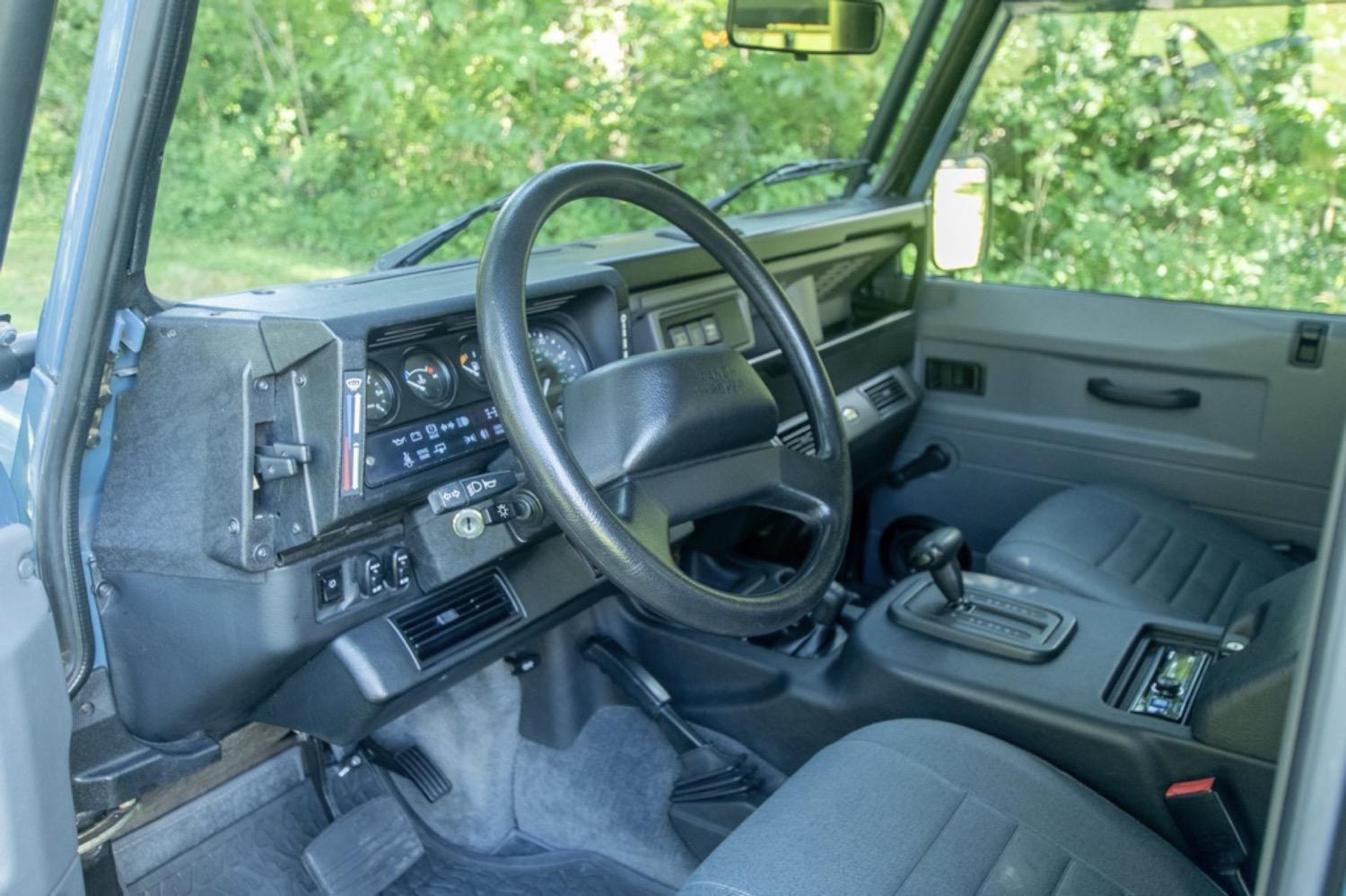1997 Land Rover Defender 90 NAS