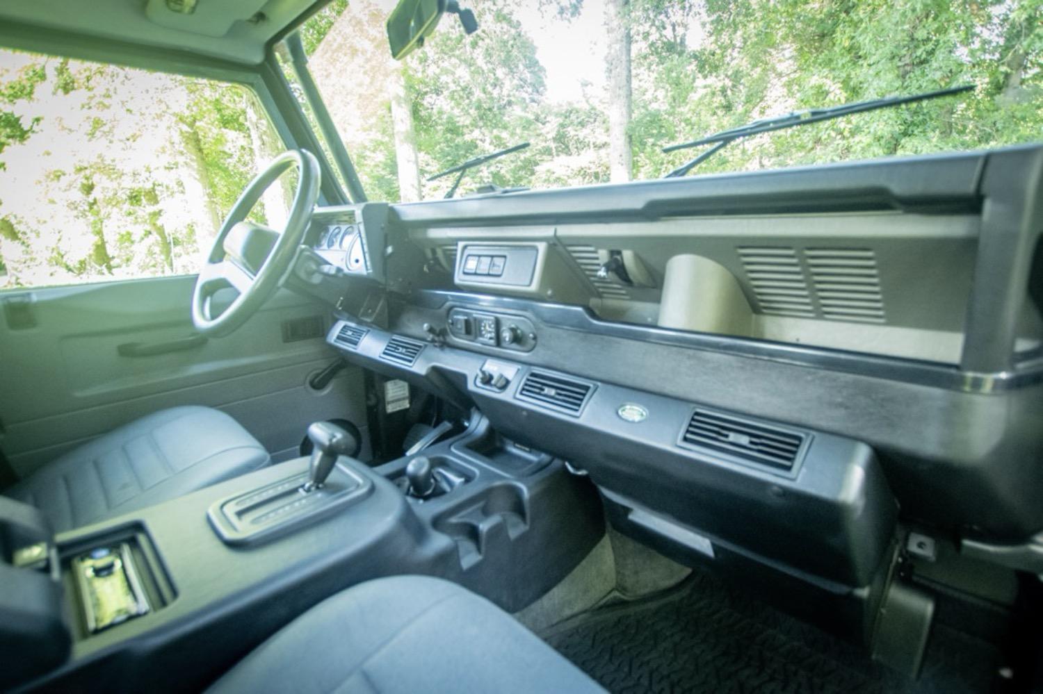 1997 Land Rover Defender 90 NAS