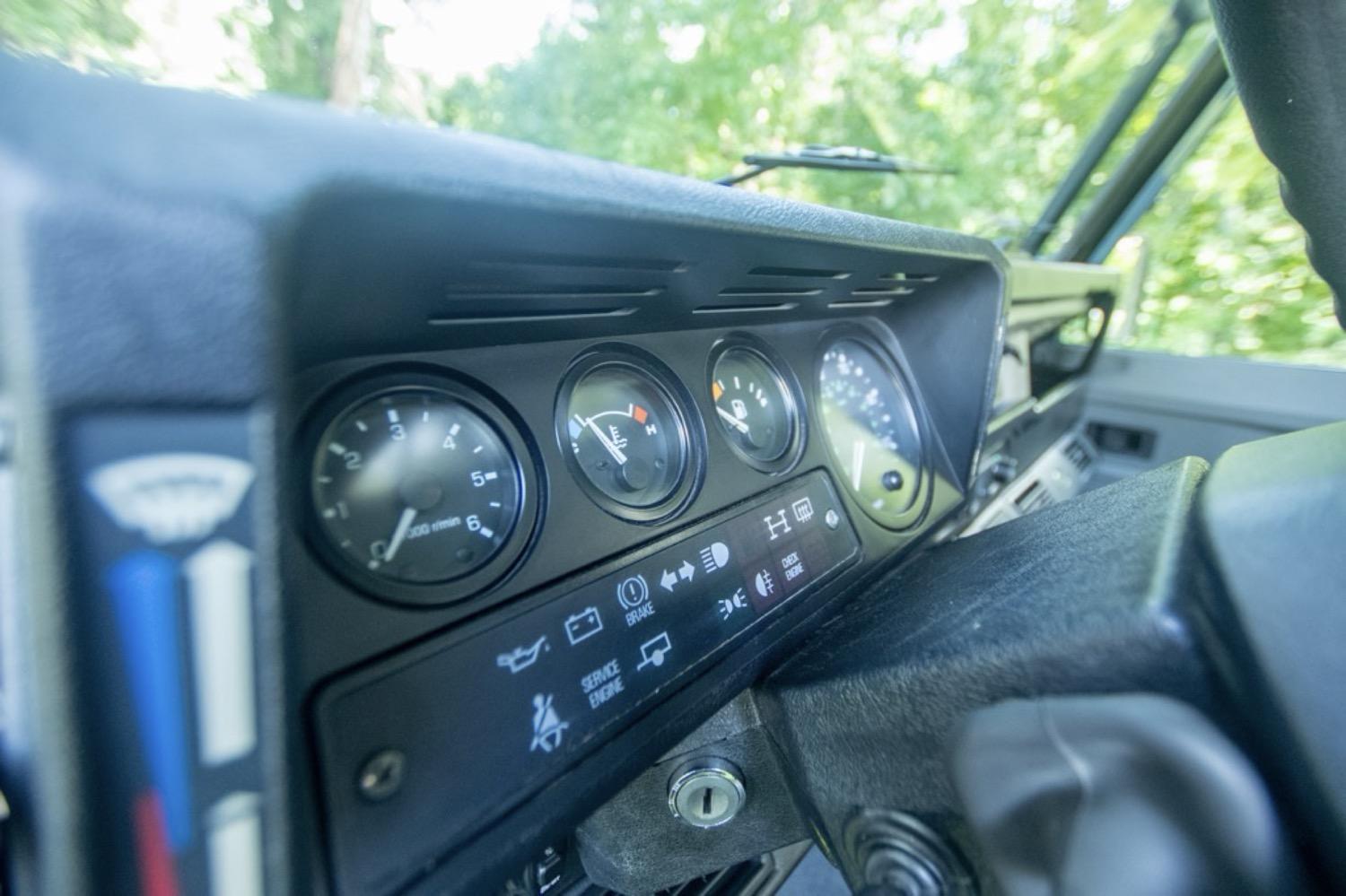 1997 Land Rover Defender 90 NAS