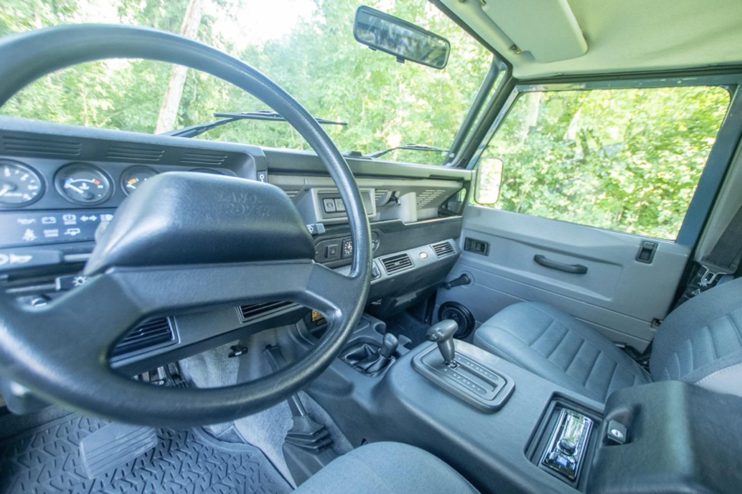 1997 Land Rover Defender 90 NAS
