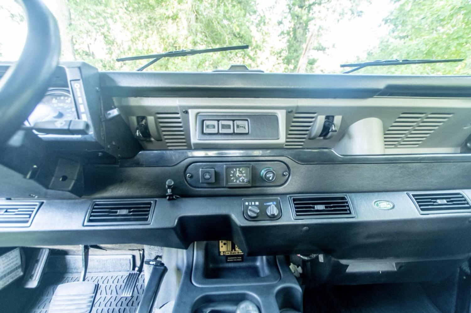 1997 Land Rover Defender 90 NAS