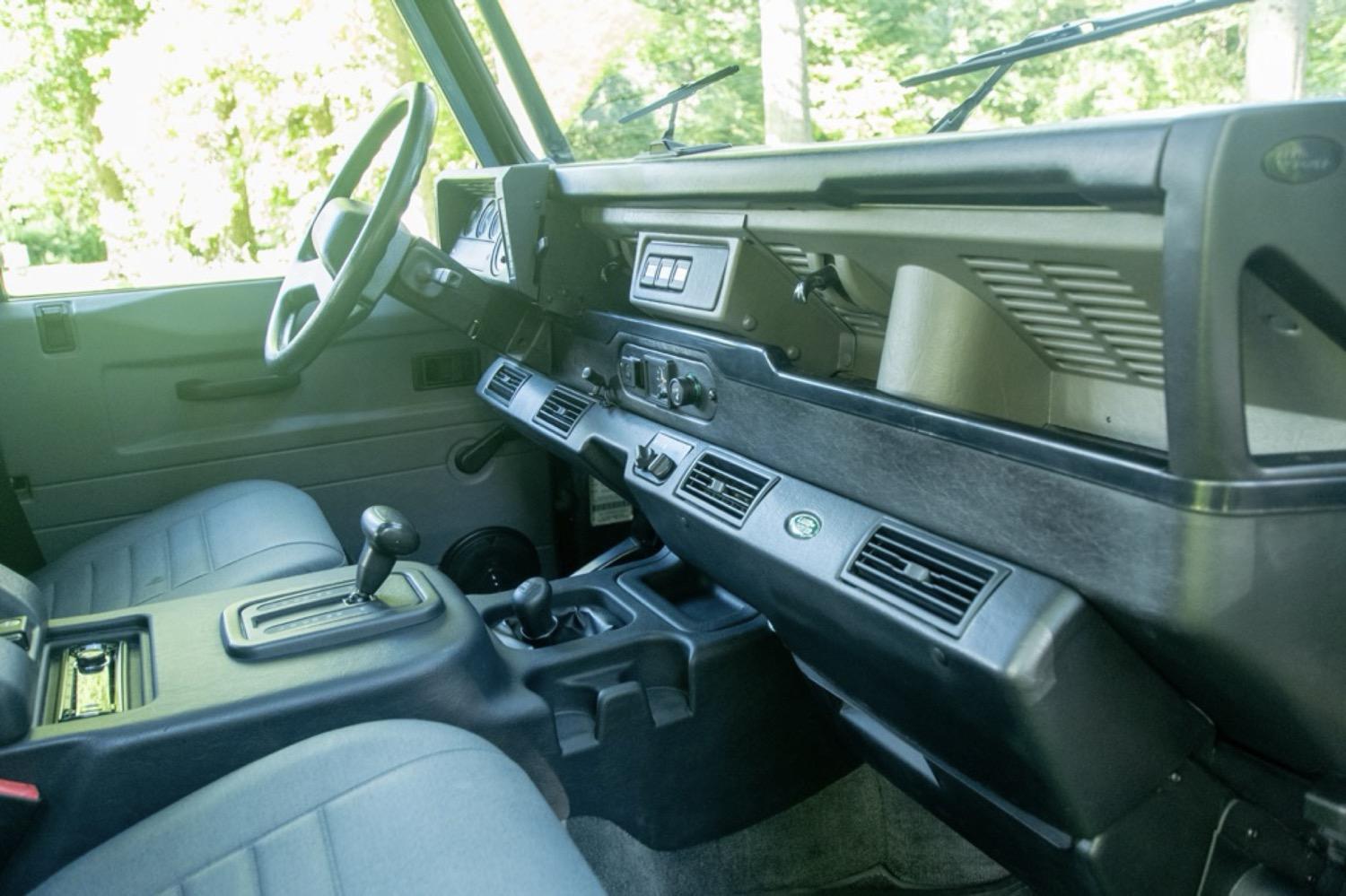 1997 Land Rover Defender 90 NAS