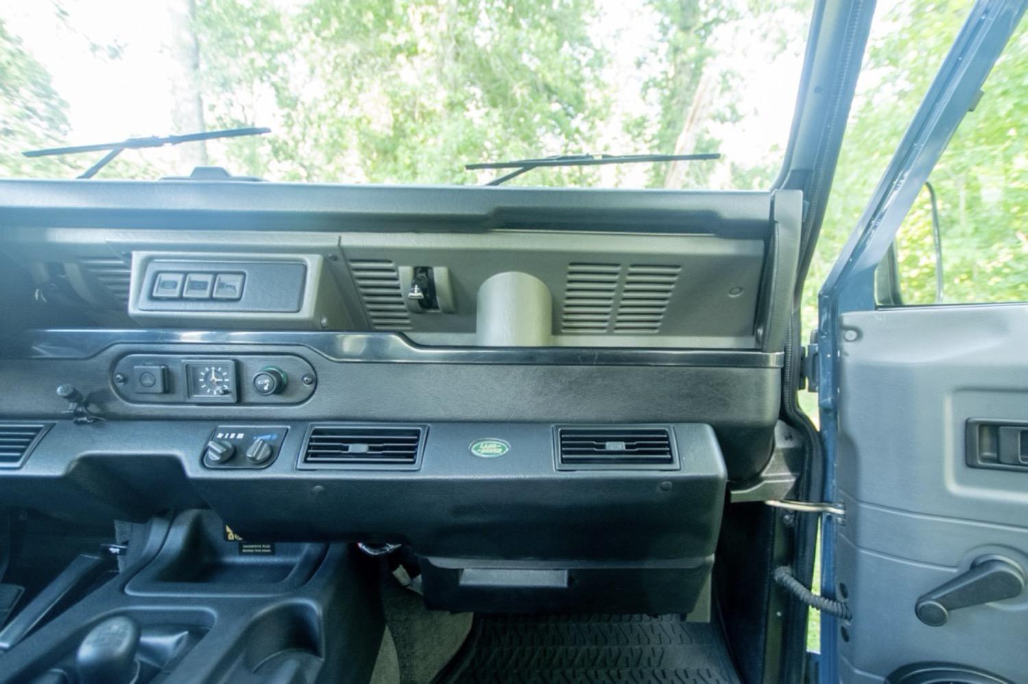 1997 Land Rover Defender 90 NAS